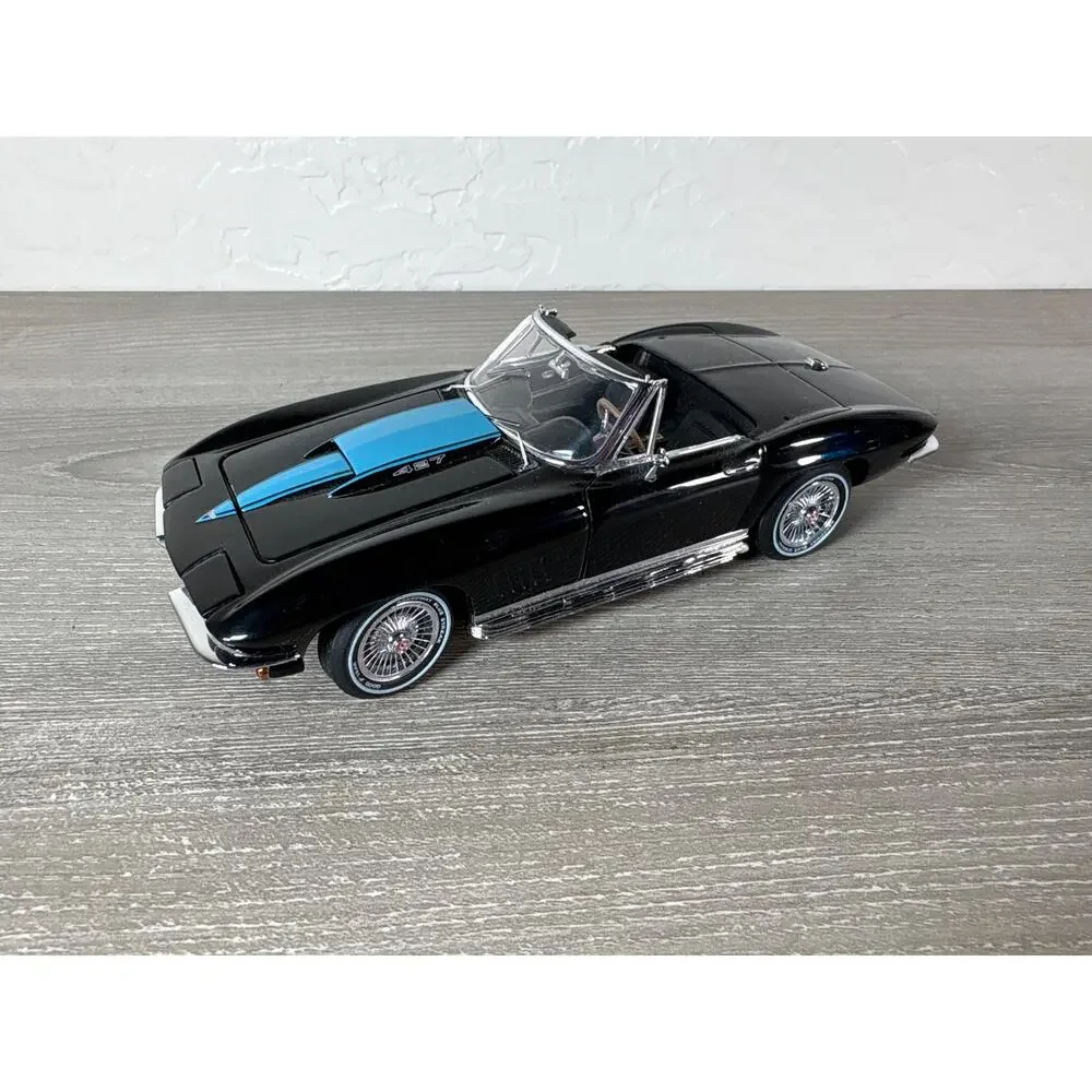 Franklin Mint‎ 1967 Chevrolet Corvette Sting Ray- Includes COA- EUC